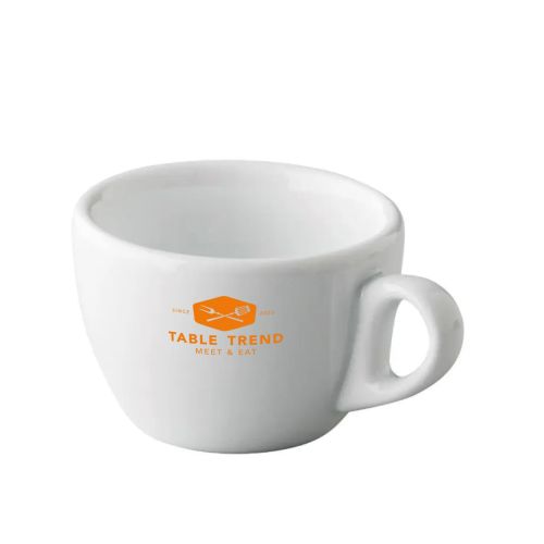 Eénkleurig TableTrend-logo op de voorzijde van een porseleinen 19 cl. cappuccinokop.