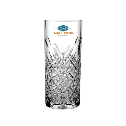 Glas met vooraanzicht van het TableTrend-logo in meerdere kleuren op het Timeless Rakiglas 18 cl.